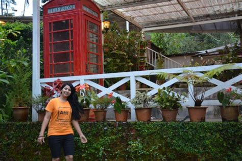 Sri Lankan Actresses Udayanthi Kulathunga Hot Photos