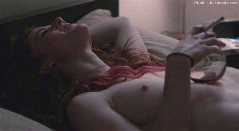 Rose Leslie Topless In Sticky Notes Photo Nude