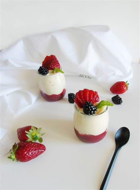 Mousse Allo Yogurt Greco E Frutti Di Bosco Dulcis In Fundo