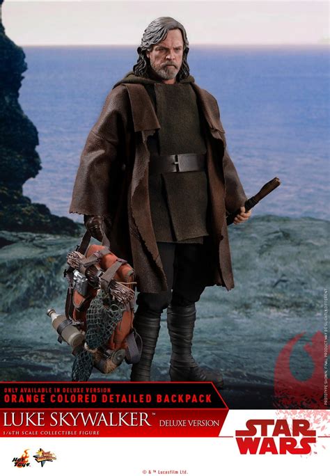 Hot Toys Star Wars The Last Jedi Luke Skywalker Figures