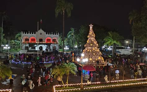 Cuándo Inicias Las Fiestas De Navidad En Fortín De Las Flores ¡encienden El Arbolito El Sol