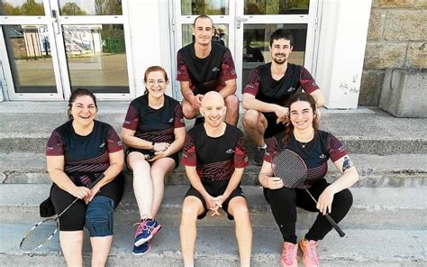 Badminton Club Du Pays De Morlaix Les Joueurs Morlaisiens Finissent