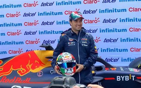 Con un toque mexicano en su casco competirá Checo Pérez en el GP de