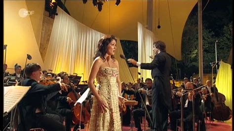 Netrebko Marguerite aria from Faust - YouTube