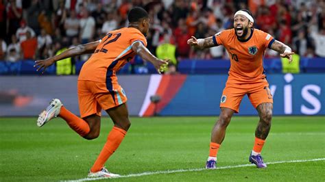 Oranje Im Em Halbfinale Niederlande Drehen Tolle Partie Gegen