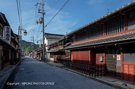 「近江八幡市 八幡」 和船が行き交う八幡堀と近江商人の町並み｜比呂池