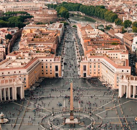 Car Rental at Rome Fiumicino Airport (FCO) - Compare Rental Cars on ...