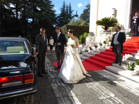 Noblesse Et Royautés Au Mariage Princier à Tirana Détails De La