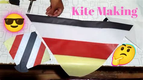 Kaat Dar Kite Making At Home Home Made Kite Kaat Dar Gudda Bananay