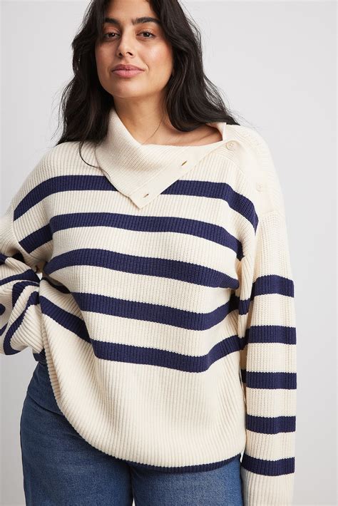 Striped Knitted Turtleneck Sweater Offwhite Na Kd