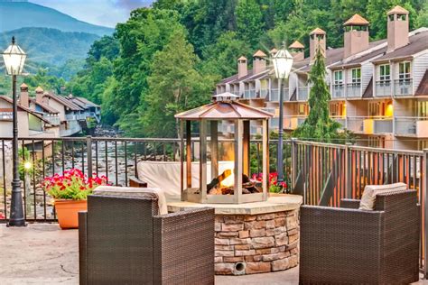 9 Great Gatlinburg Hotels on the Strip