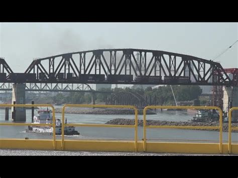 Merchants Bridge Over Mississippi River Reopens Youtube