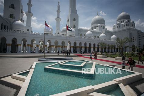 Masjid Raya Sheikh Zayed Ikon Baru Kota Solo Republika Online