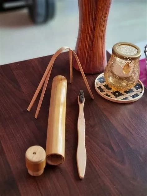 Manual Eco Friendly Handcrafted Bamboo Dental Kit For Oral Care