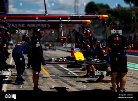 Red Bull Front Wing F1 2024 Hi Res Stock Photography And Images Alamy