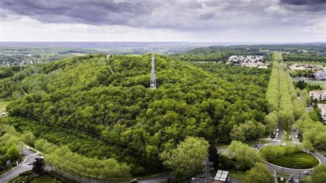 Sur La Route Des Jo De Paris Nouveau Sommet Pour La Colline D