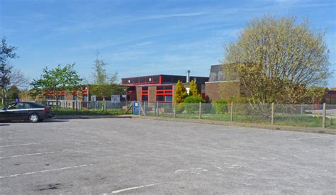 Mudeford Junior School © Mike Smith Geograph Britain And Ireland