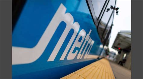 Rail News - St. Louis Bi-State Development signs MOU for MetroLink rail ...