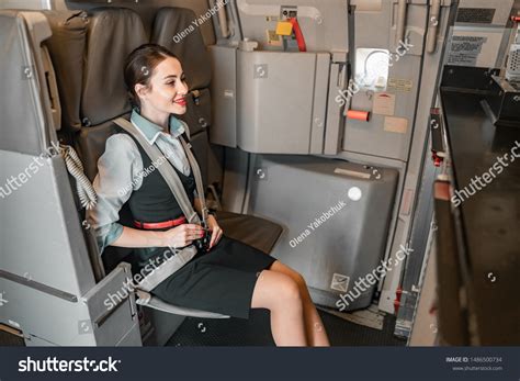 3 117件のFlight attendant seatsの画像写真素材ベクター画像 Shutterstock