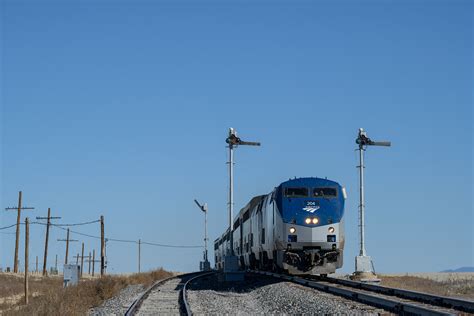 Amtrak 204 77 Working 3 South West Chief Passing The Flickr