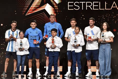 Los Campeones Del Mundo Homenajeados En La Noche De Las Estrellas Conmebol