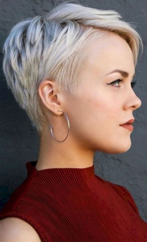 34 Lovely Women Pixie Haircut Ideas Dresscodee Pixie Haircut Pixie