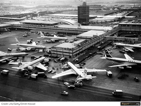 The History Of JFK Airport Jet Age A VISUAL HISTORY OF THE WORLD S