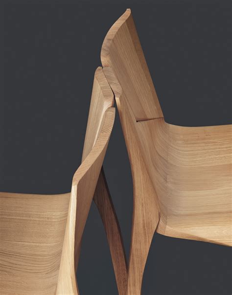 Zaha Hadid Design X Karimoku Seyun Chair Gessato