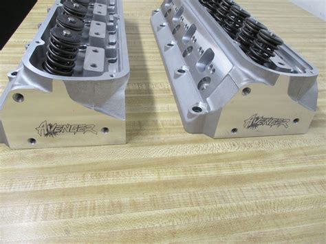 Avenger Sbf 302 Aluminum Cylinder Heads For Sale In Anaheim Ca