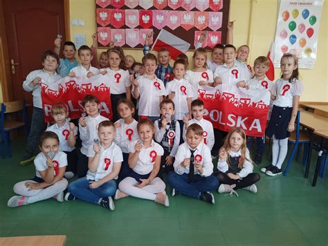 Pamiętamy świętujemy Klasa 1b i 1e Szkoła Podstawowa nr 182 im