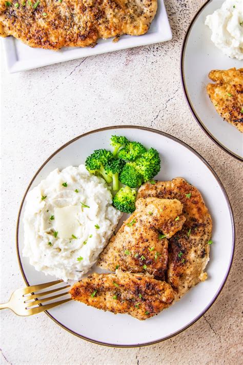 Pan Seared Chicken Breasts Easy Dinner Ideas