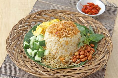 Resep Nasi Ulam Menu Khas Betawi Yang Bisa Ditiru Untuk Jadi Menu