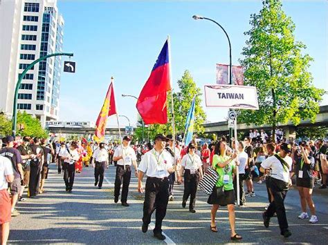 Re [新聞] 世界警消運動會自己人竟阻秀國旗 鄭文燦 Ptt評價