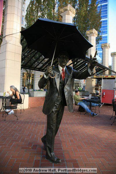 Umbrella Man Portland Pioneer Courthouse Square Portland Travel