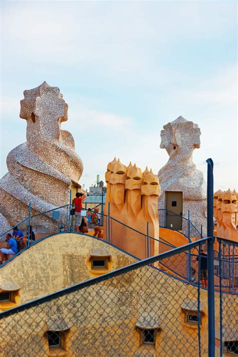 Un paseo por las once obras de Gaudí en la ciudad de Barcelona ...