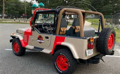 Arriba 49 Imagen Jeep Wrangler Jurassic Park Edition For Sale