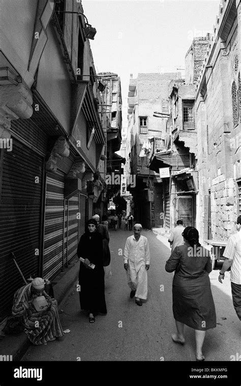 Al Muizz Il Din Allah Street In The District Of The Tentmakers Market