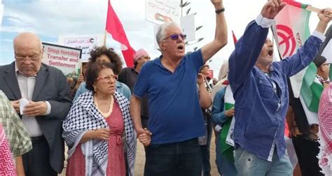 Manifestation à Tunis devant lambassade US