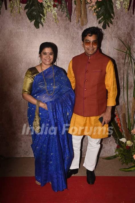 Renuka Shahane, Ashutosh Rana Photo