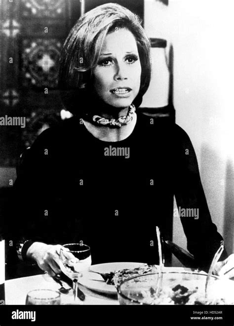 Mary Tyler Moore Show Mary Tyler Moore 1970 1977 Stock Photo Alamy