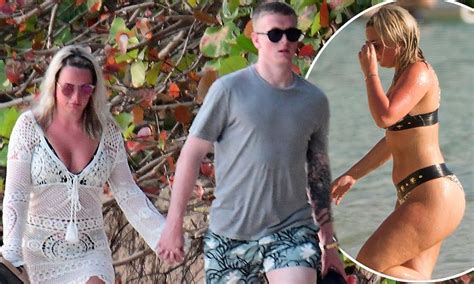 Jordan Pickford And His Girlfriend Megan Davison Pack On The Pda