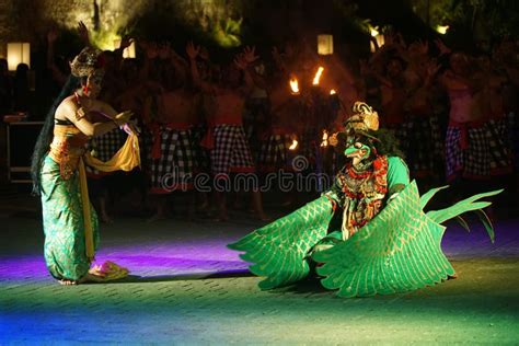 Bali Indonesia 5 Novembre 2019 La Tradizionale Danza Kecak Balinese