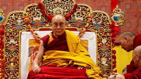 Dalai Lama (Dalay Lama) Kimdir, Kaç Yaşında ve Nerede Yaşıyor?