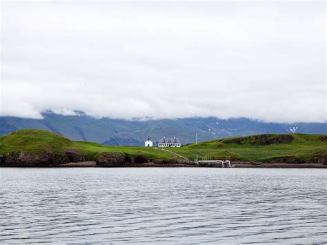 Picnicking On Icelands Ruggedly Beautiful Videy Island Condé Nast