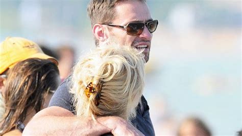 Hugh Jackman Y Su Mujer Celebran Su Aniversario En La Playa Cuore