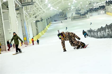 A Look Inside American Dream's Indoor Ski & Snowboard Park | Wyckoff ...