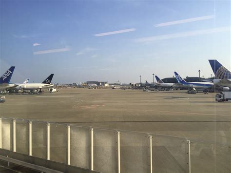 Waiting in Tokyo | My Trip in Thailand