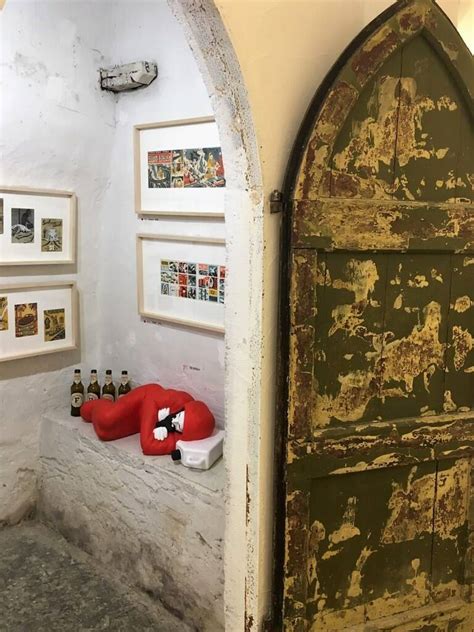 Fuck Hof Personale di Igor Hofbauer alla Galleria Teké fino al luglio La Voce Apuana