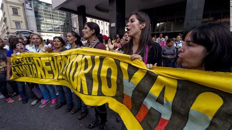 Mujeres Exigen Cronograma Para El Referendo Revocatorio En Venezuela Cnn Video