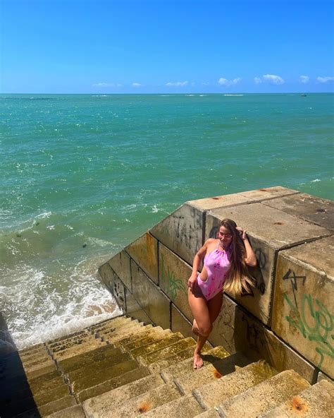 Angela Nayara (@angelanayara04) • Instagram photos and videos